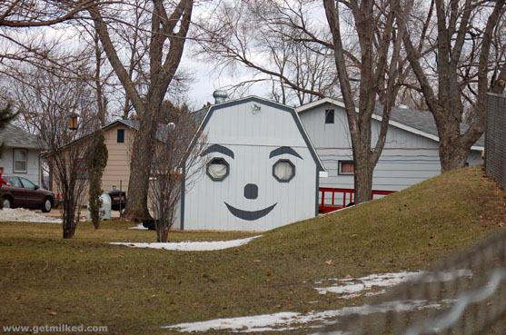 Great Moments In Rural Art: Happy Shed